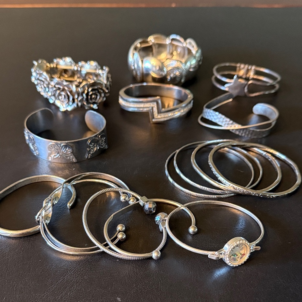 Bracelets Costume Silver Jewelry Set for Women
